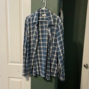 GAP Blue and White untucked fit XL Checkered Shirt